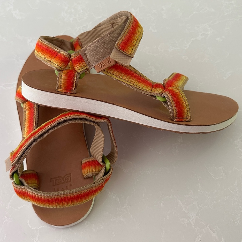 Teva Original Universal Ombre Tan Orange Sandals Womens Size 9